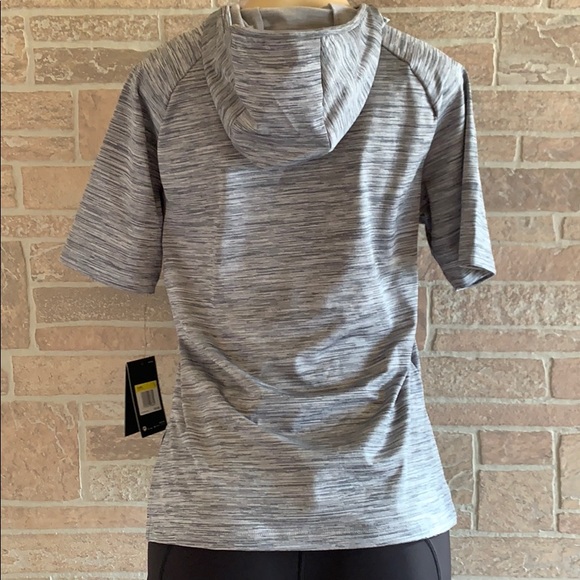 Nike Short Sleeve Running Hoodie - Picture 4 of 10